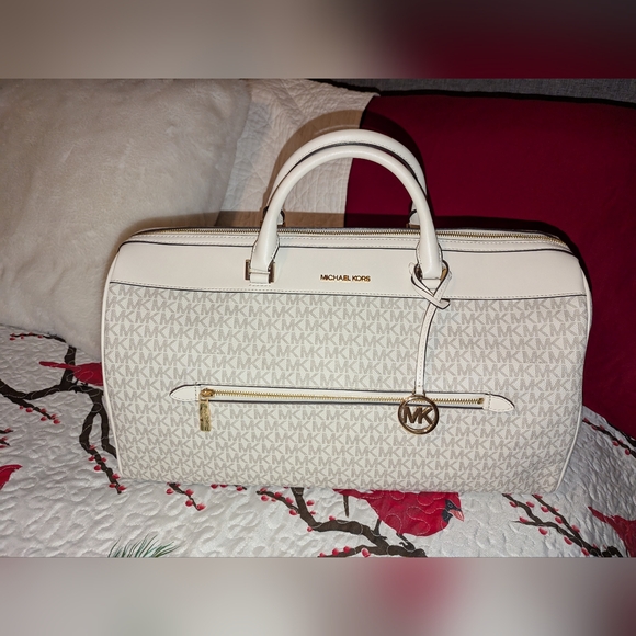 Michael Kors Jet Set Travel Large Duffle PVC Signature Light Cream Multi NWOT - Picture 2 of 13